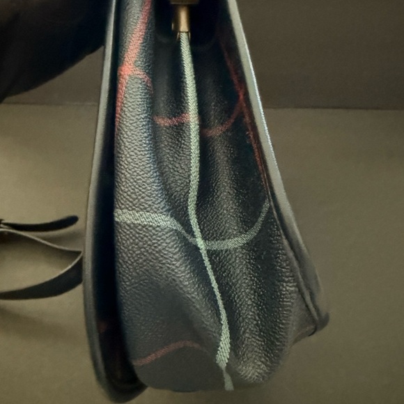 EUC BURBERRYS LONDON CROSSBODY - Picture 5 of 10